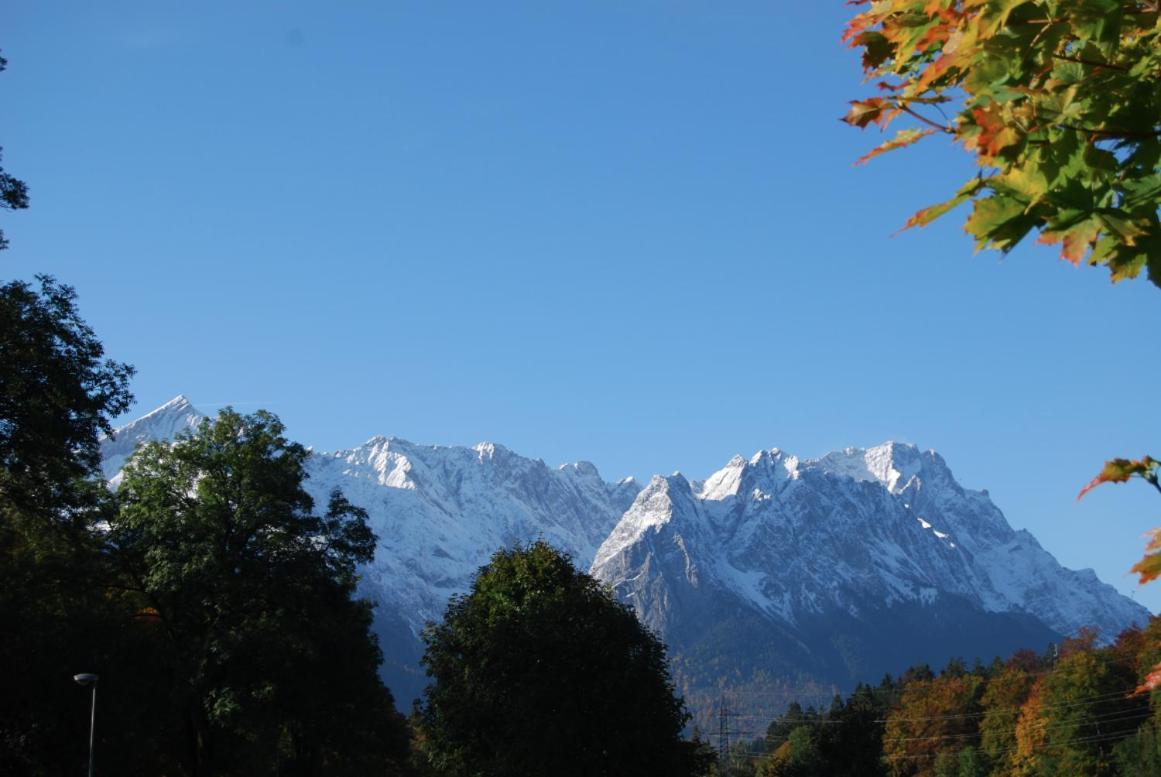 Parahotel Garmisch-Partenkirchen Bagian luar foto